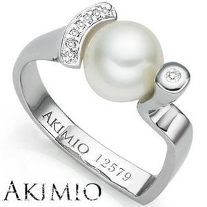 AKIMIO PEARL EARRINGS & RING